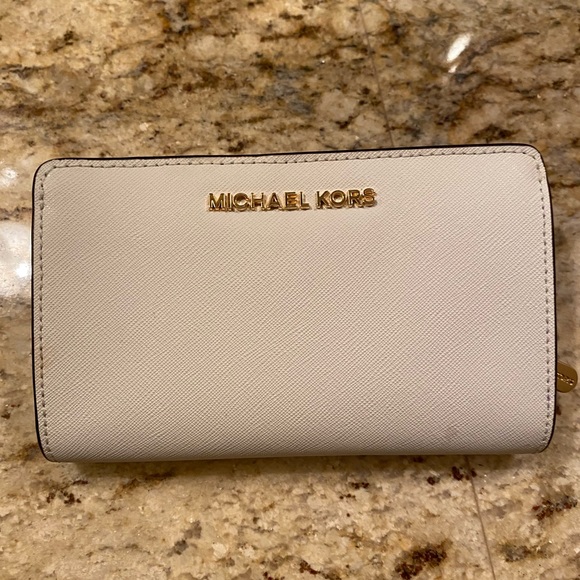 MICHAEL KORS DESIGNER HANDBAG WITH MATCHING WALLET - Picture 8 of 8